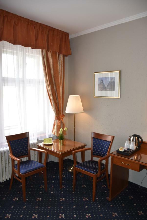Отель Arbes Прага Экстерьер фото